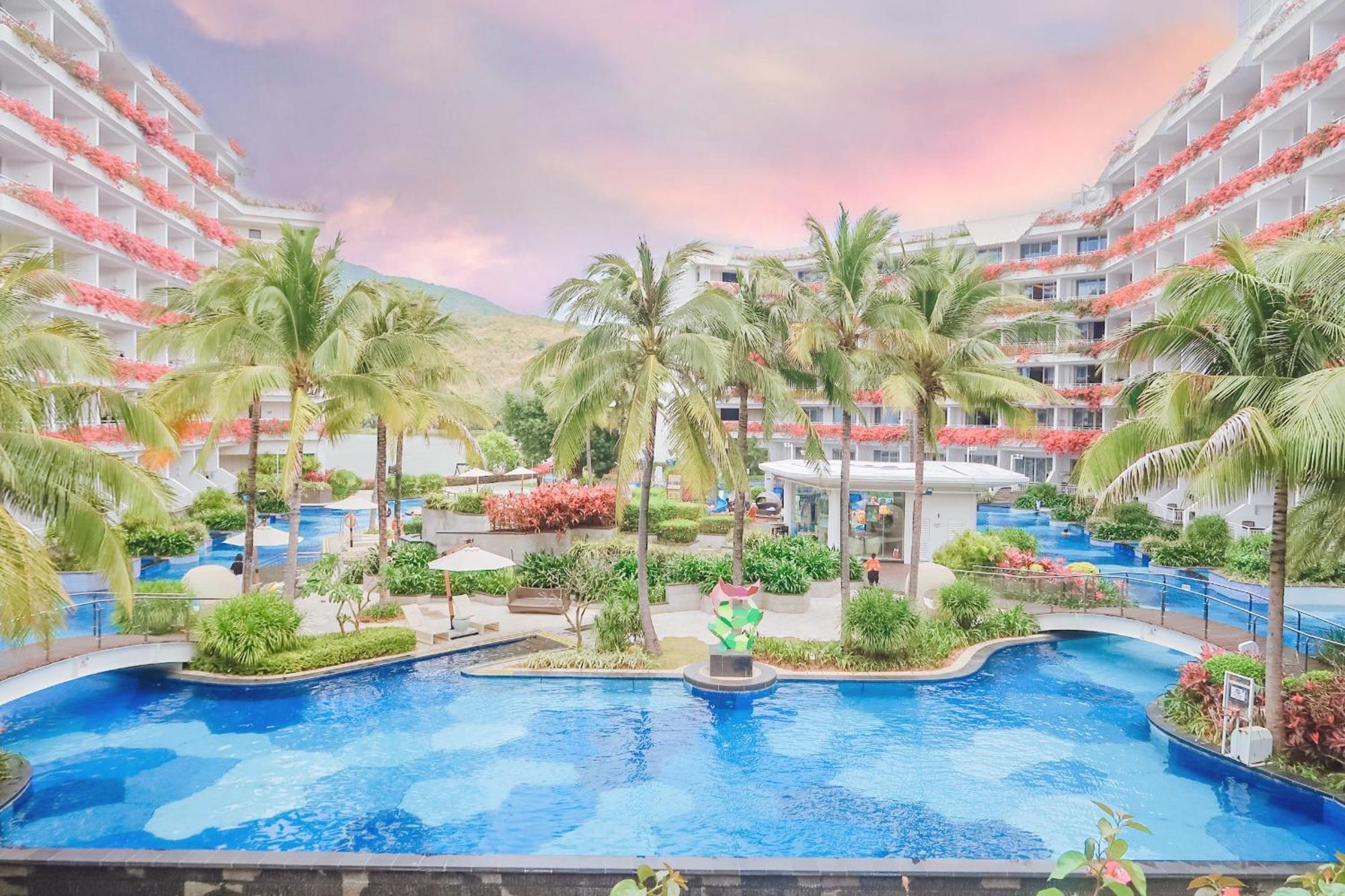 Palace Resort Yalong Bay Sanya Esterno foto